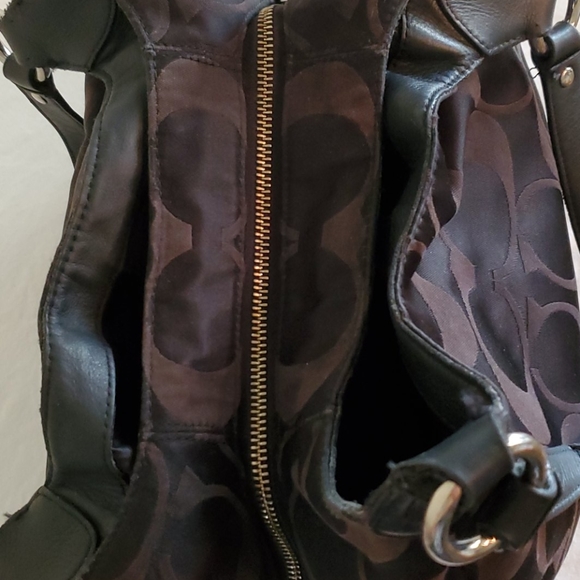 Coach Authentic Signature Campbell Canvas Hobo - Picture 3 of 13